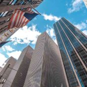 El rol de la Title Company en la compra remota de propiedades y cierre de transacciones en Florida.